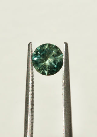 Saphir rond brillant bicolore vert et jaune