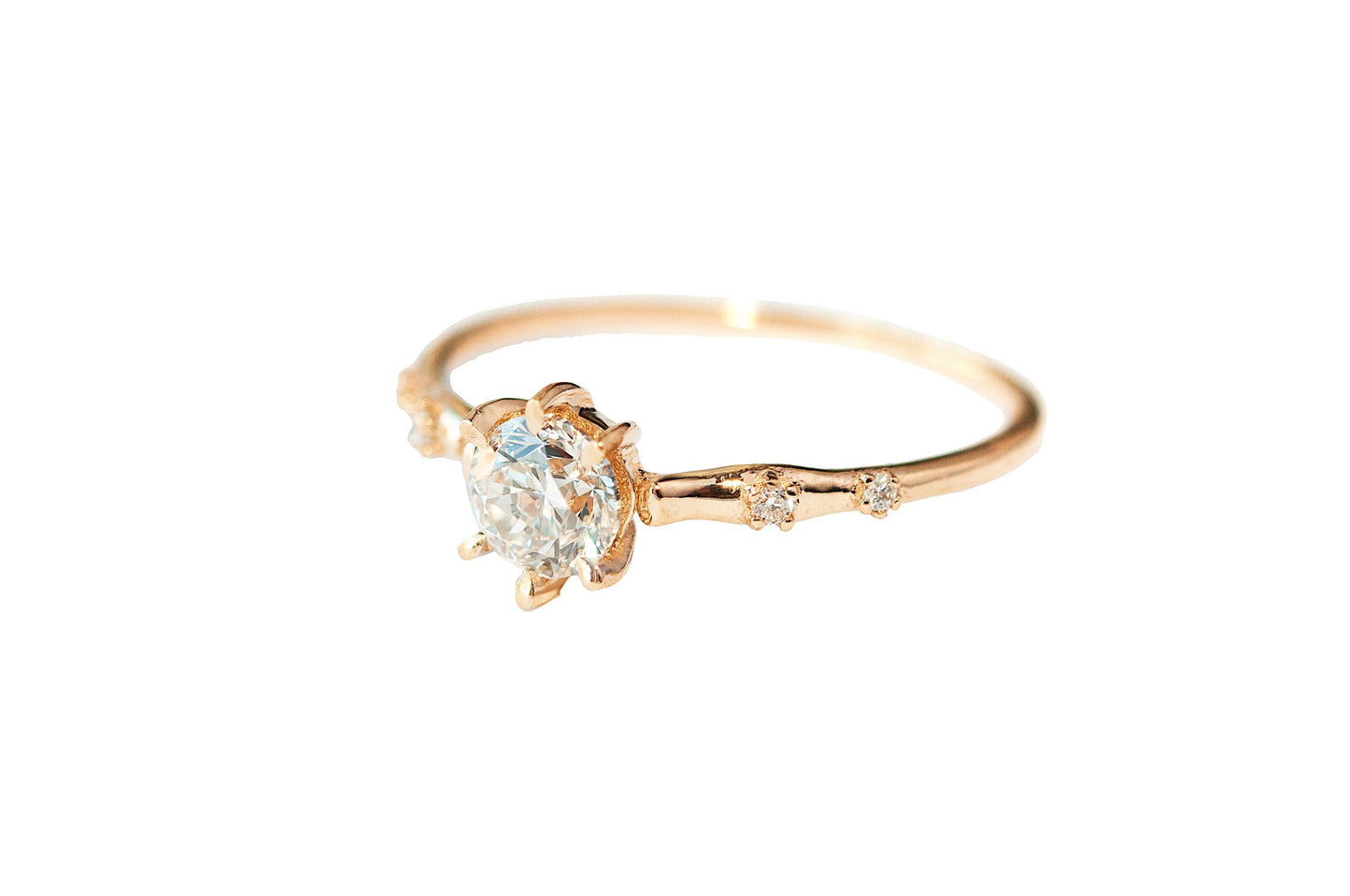 Ingenue Solitaire Ring - Ready-to-ship