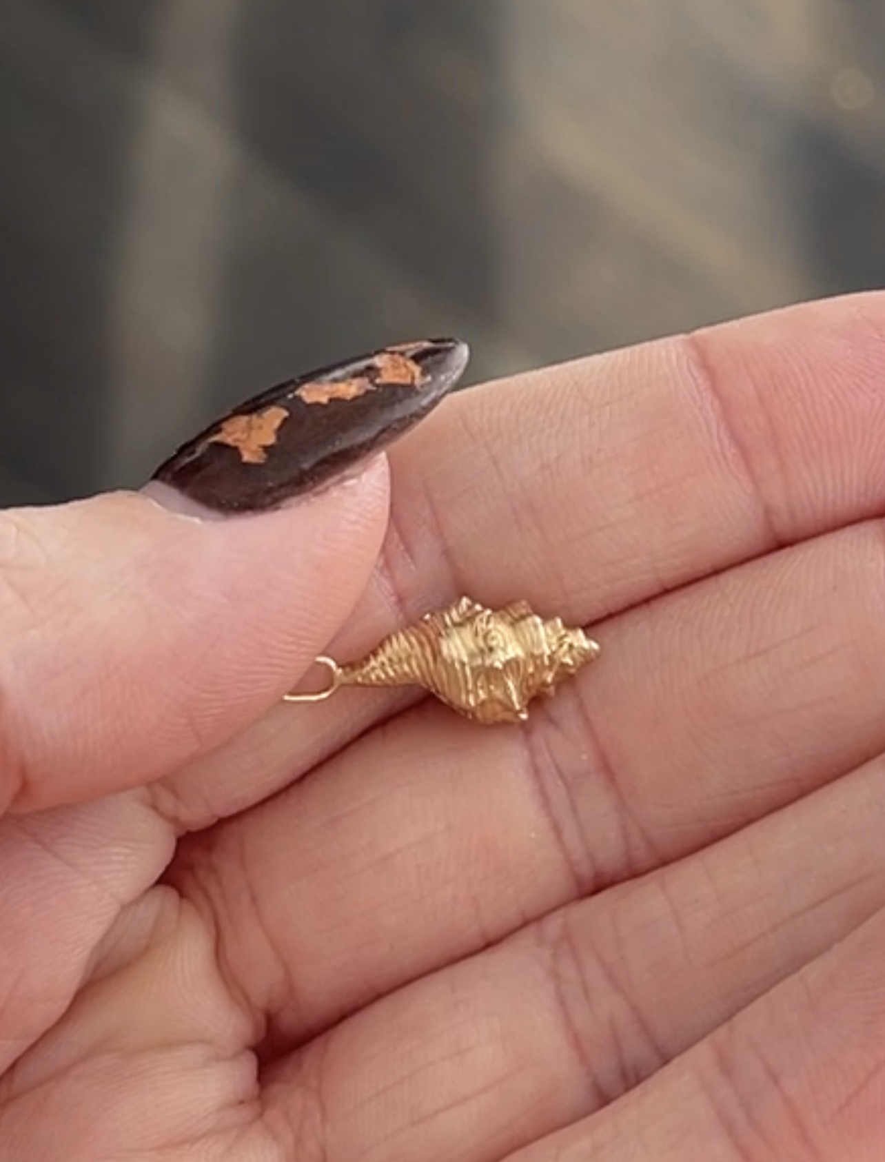 SAMPLE Mermaid Shell Pendant with pearl