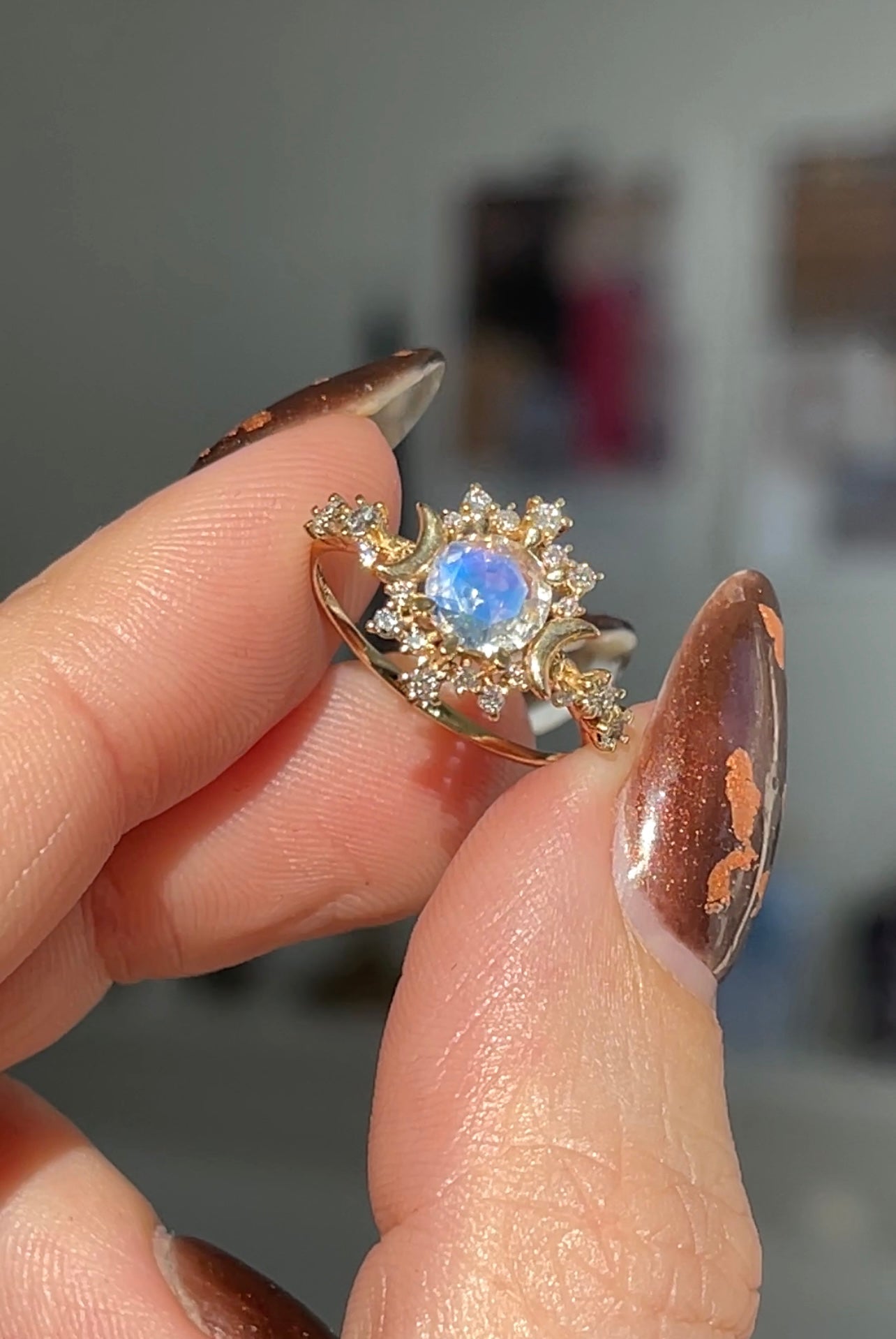 SAMPLE Moonstone Wandering Star Supreme - Size 5.25