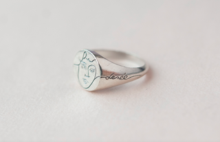 ÉCHANTILLON Bague FACE Gravée Femme Dorée