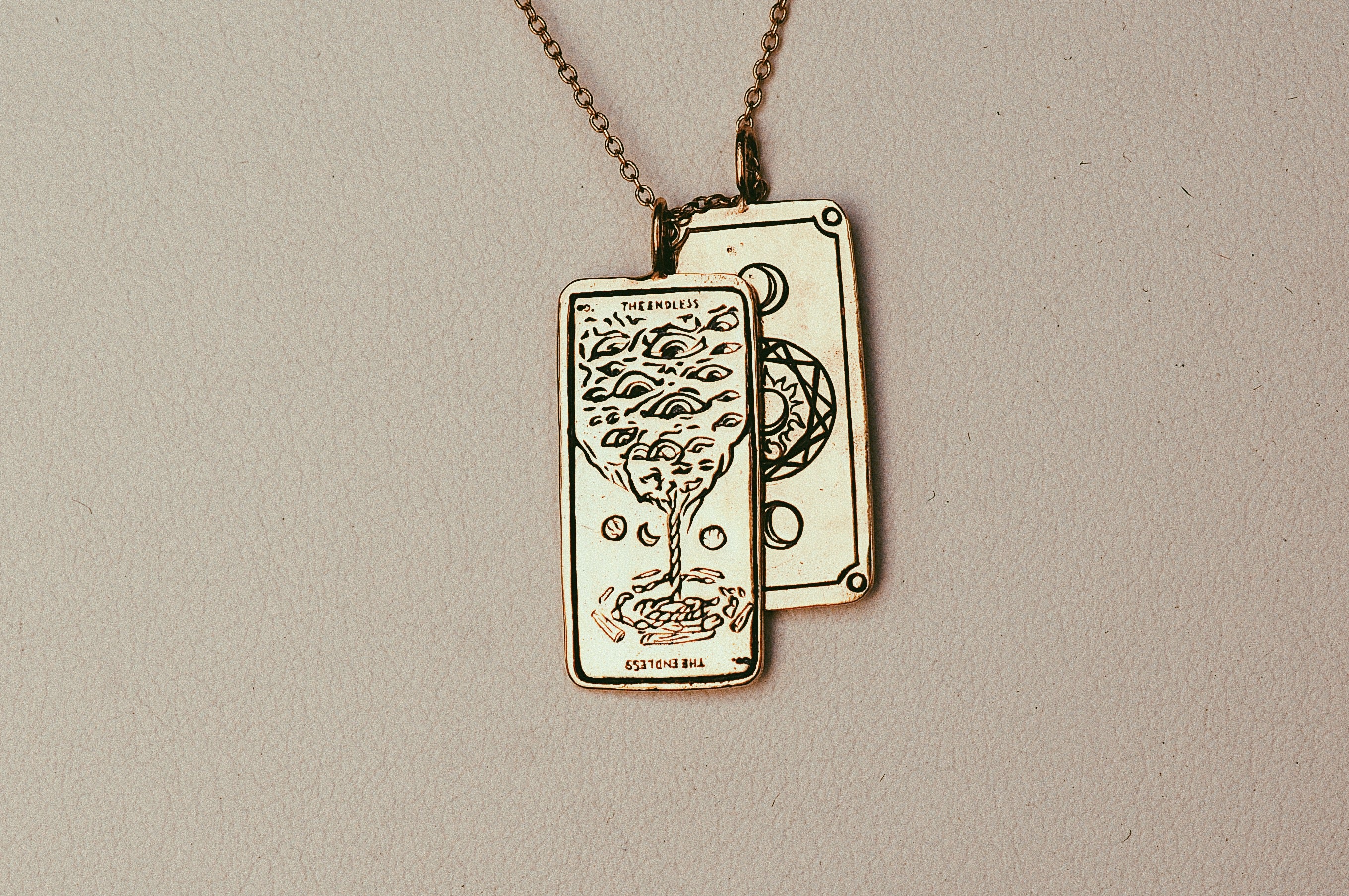 Queen of Wands Tarot Card Necklace – Sofia Zakia