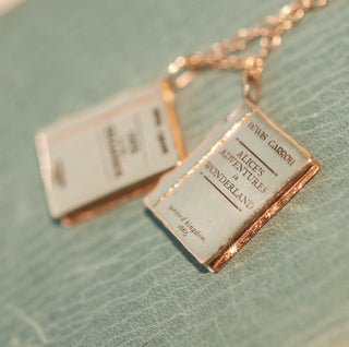 <em>Personnalisable</em> Collier Livre