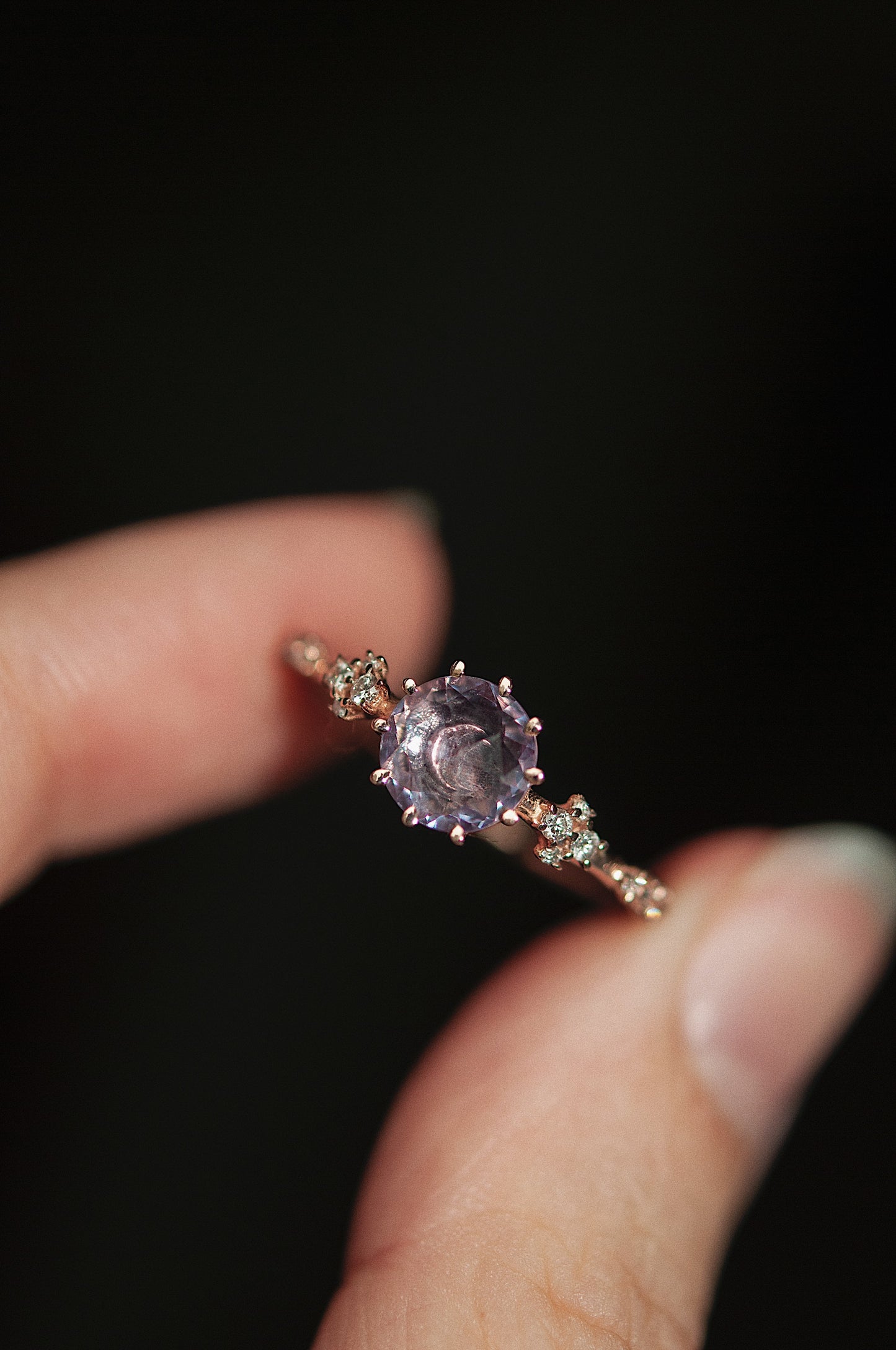 Rosecut Sapphire Oracle Ring