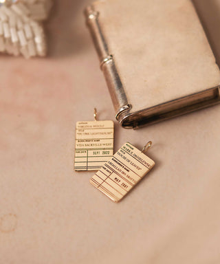 <em>Personnalisable</em> Collier Livre