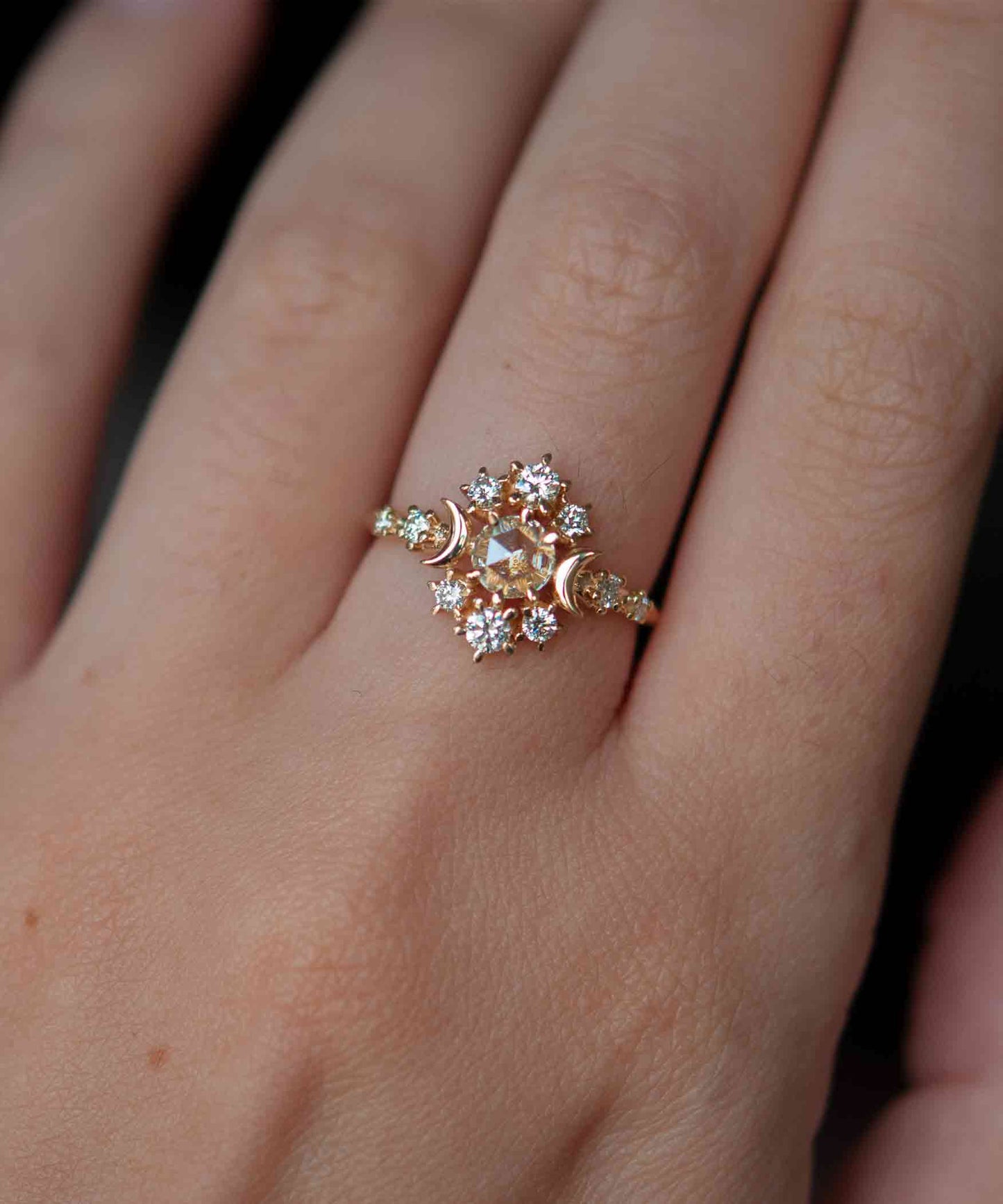 Rosecut Diamond Wandering Cosmos Ring