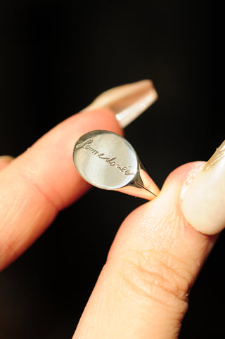 SAMPLE - Femme Dorée Engraved Signet Ring (Master)