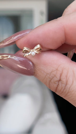 SAMPLE - Pearl Ribbon Stud (Single)