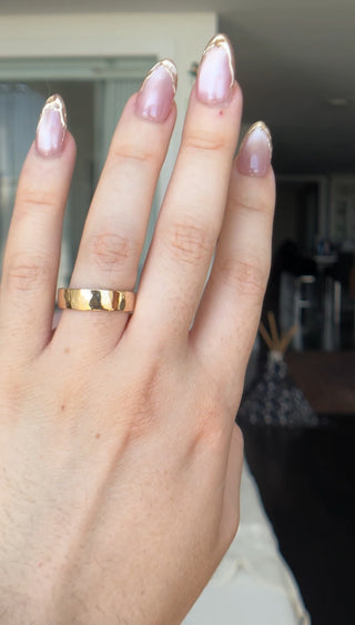 SAMPLE - Simple Wedding Band
