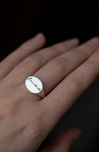 SAMPLE Femme Dorée WORDS Engraved ring