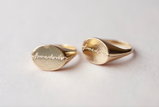 SAMPLE Femme Dorée WORDS Engraved ring