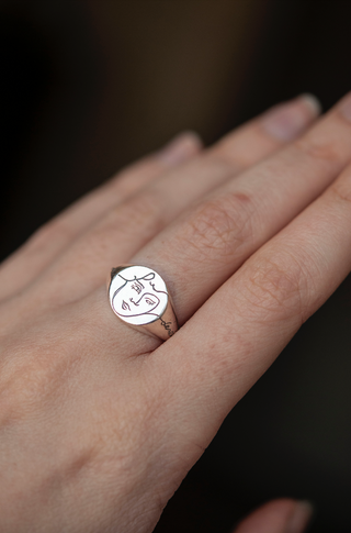 ÉCHANTILLON Bague FACE Gravée Femme Dorée