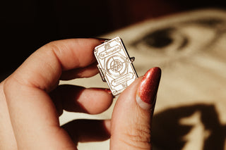 Médaillon Necronomicon