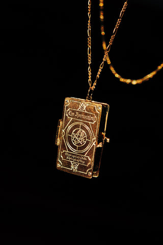 Médaillon Necronomicon