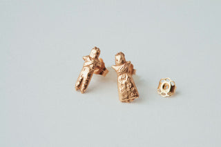 Boucle d'oreille baby worry doll