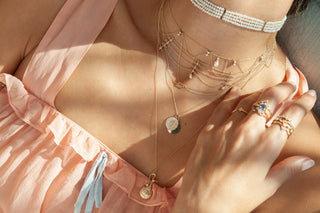 Collier Flare in the Dark