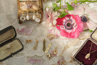 Orphée aux enfers Earring