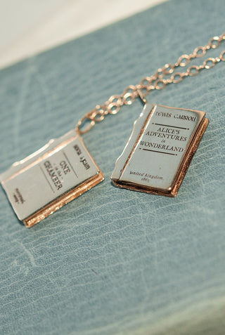 <em>Personnalisable</em> Collier Livre