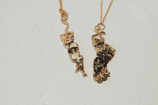 Collier Relique Méduse de l'Ouest