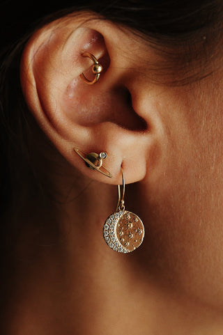 Boucle d'oreille croissant de lune décroissante