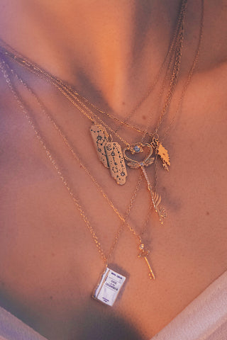 <em>Personnalisable</em> Collier Livre
