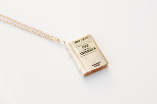 <em>Personnalisable</em> Collier Livre