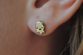 Boucle d'oreille fantôme