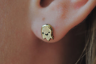 Boucle d'oreille fantôme