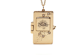 Médaillon de livre lumineux