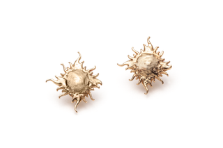 Mini boucle d'oreille soleil