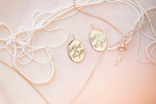 Collier Bélier écrit dans les étoiles