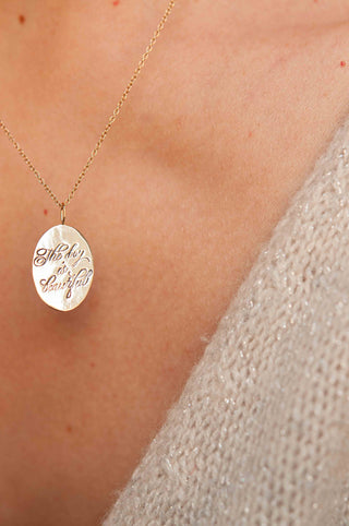Collier Bélier écrit dans les étoiles